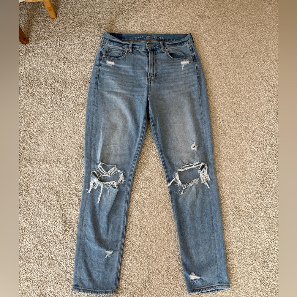 American Eagle Mom Jean
